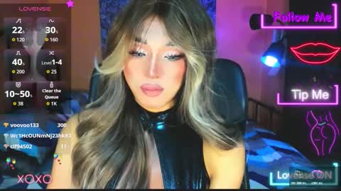 Snapshot of urgoddess_bella chatting on November 2025 02:10:02 AM My bella 3 online show from November 2025 02:10:02 AM