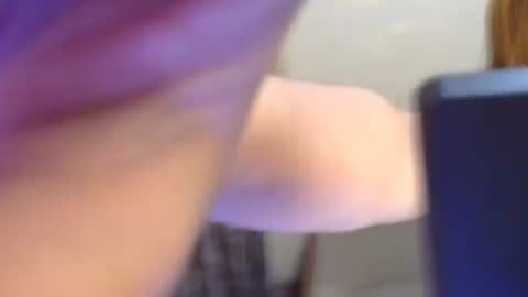 Snapshot of urhot_asian_girl chatting on March 2025 05:07:02 PM urhot_asian_girl online show from March 2025 05:07:02 PM