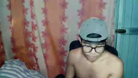 Snapshot of urhot_jeremyxx chatting on November 2025 10:56:01 PM jeremy online show from November 2025 10:56:01 PM