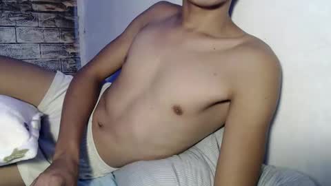 Snapshot of urhotasian_xxx chatting on October 2025 03:45:02 AM urhotasian_xxx online show from October 2025 03:45:02 AM