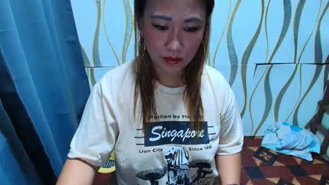 Snapshot of urhotmomcathlea chatting on June 2026 01:45:01 PM urhotmomcathlea online show from June 2026 01:45:01 PM