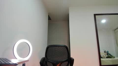 urimare_south online show from January 2025 12:04:02 AM