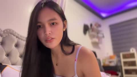 Snapshot of urkatiecookie chatting on November 2025 02:44:01 AM Amira online show from November 2025 02:44:01 AM