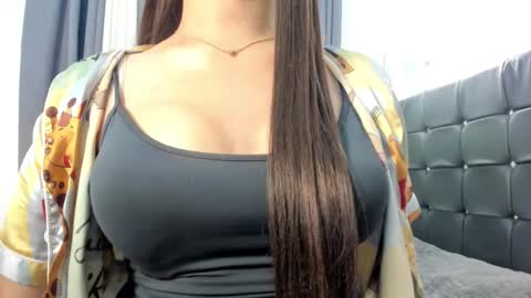 urlady_chanell online show from December 2025 08:07:02 PM