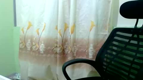 urlatino_rey online show from November 2025 05:37:01 PM