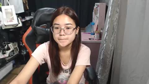 Snapshot of urlovelychinita chatting on October 2025 11:17:02 PM urlovelychinita online show from October 2025 11:17:02 PM