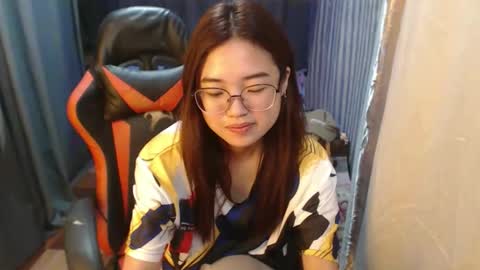 urlovelychinita online show from November 2025 12:32:01 AM