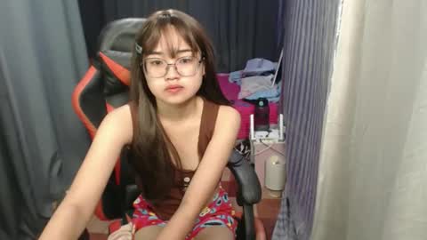 urlovelychinita online show from December 2025 08:21:02 AM