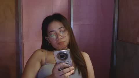 Snapshot of urlovelypinay69 chatting on September 2025 02:02:01 AM MYSTIKA online show from September 2025 02:02:01 AM