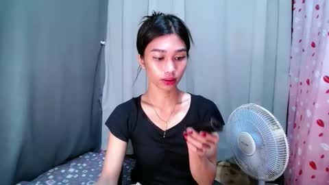 urloverjasmine_xx online show from May 2026 11:23:04 PM