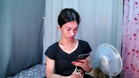 urloverjasmine_xx online show from May 2026 11:45:02 PM