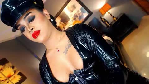 UrMajestyTyra online show from October 2025 01:09:02 AM