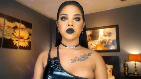 UrMajestyTyra online show from April 2026 01:17:02 AM