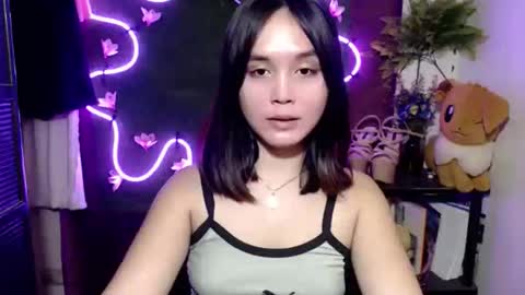 Pia online show from October 2025 08:41:02 PM