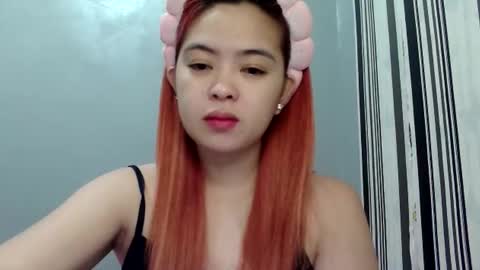 urpinaycutie online show from December 2025 06:03:01 PM