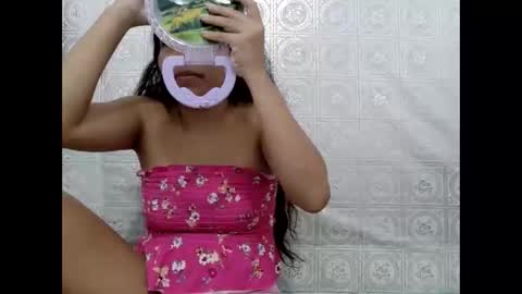 Snapshot of urpinaygirl69 chatting on June 2026 05:41:01 AM urpinaygirl69 online show from June 2026 05:41:01 AM