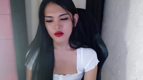 Snapshot of urpinayjenfuckerxxx chatting on January 2025 03:16:01 AM Jenny online show from January 2025 03:16:01 AM