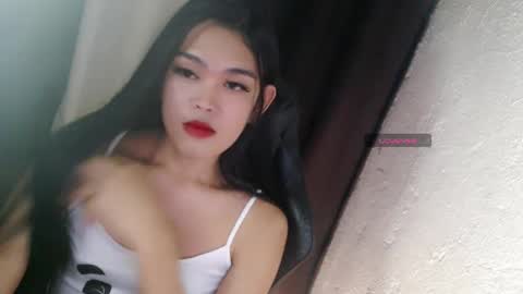 Snapshot of urpinayjenfuckerxxx chatting on February 2025 06:09:02 PM Jenny online show from February 2025 06:09:02 PM