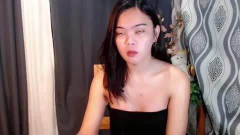 urpretty_girl online show from December 2025 08:19:01 AM