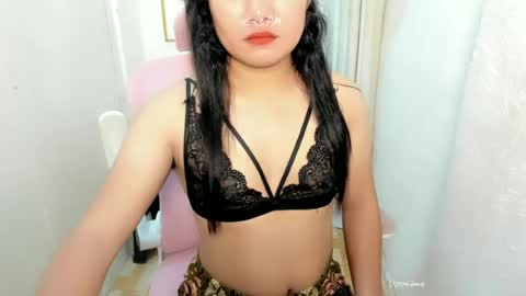 Snapshot of ursexy_cristal chatting on July 2026 10:43:02 AM ursexy_cristal online show from July 2026 10:43:02 AM