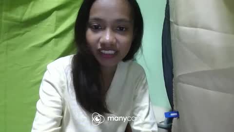 Snapshot of ursexydoll18 chatting on January 2025 06:41:02 AM Darlyn room online show from January 2025 06:41:02 AM