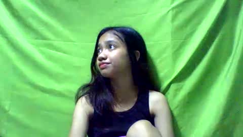 Snapshot of ursexydoll18 chatting on January 2025 07:38:01 AM Darlyn room online show from January 2025 07:38:01 AM