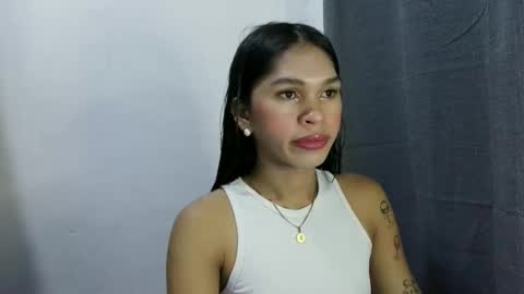 ursweet_zeviixx online show from February 2026 10:33:01 AM