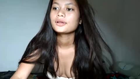 Snapshot of ursweetereca18 chatting on June 2026 01:27:01 PM ERECA online show from June 2026 01:27:01 PM