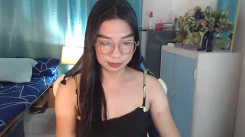 Snapshot of urwetasianprincessxx chatting on November 2025 11:31:02 AM Ashley Kate Mateo Gray online show from November 2025 11:31:02 AM