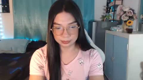 Ashley Kate Mateo Gray online show from March 2026 09:13:01 AM