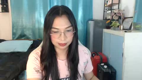 Snapshot of urwetasianprincessxx chatting on July 2026 07:15:02 AM Ashley Kate Mateo Gray online show from July 2026 07:15:02 AM