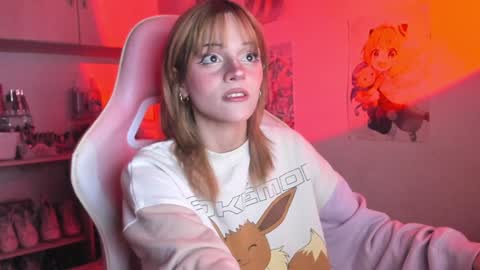 uryukim_ online show from December 2024 12:26:02 AM