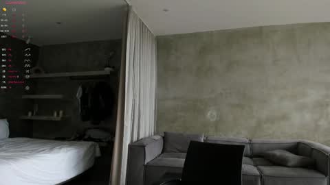 Snapshot of uwu_eva chatting on October 2025 07:53:01 AM Eva online show from October 2025 07:53:01 AM