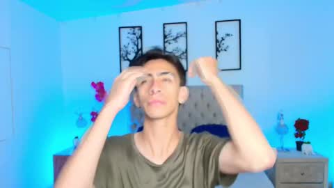 UYUKIE online show from October 2025 12:17:02 PM