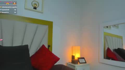 Snapshot of vahiolet_fuentes chatting on December 2024 06:01:01 AM vahioleth online show from December 2024 06:01:01 AM