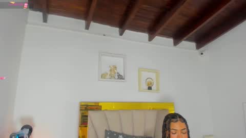 Snapshot of vahiolet_fuentes chatting on January 2025 03:07:02 AM vahioleth online show from January 2025 03:07:02 AM