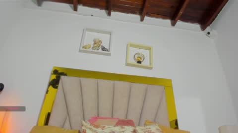 Snapshot of vahiolet_fuentes chatting on January 2025 03:04:02 AM vahioleth online show from January 2025 03:04:02 AM