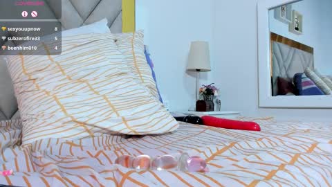 Snapshot of vahiolet_fuentes chatting on February 2025 10:10:02 PM vahioleth online show from February 2025 10:10:02 PM