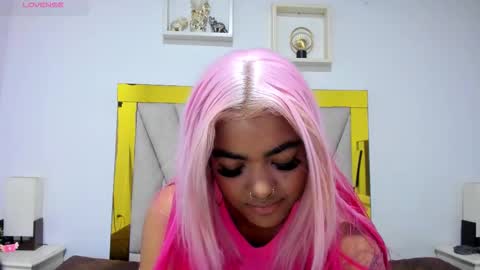 Snapshot of vahiolet_fuentes chatting on November 2025 02:56:01 AM vahioleth online show from November 2025 02:56:01 AM