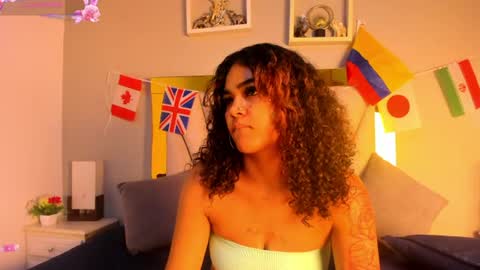 Snapshot of vahiolet_fuentes chatting on June 2026 03:00:01 AM vahioleth online show from June 2026 03:00:01 AM