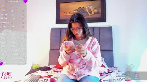 Vahiolet smith online show from February 2026 03:13:02 AM