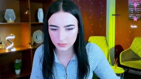 vaiolet_lovely online show from April 2026 06:55:01 PM