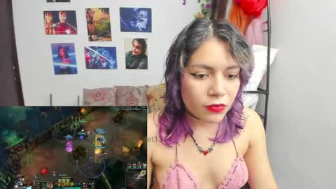 Snapshot of vaioletuwu chatting on May 2026 06:43:02 AM Vaiolet1314 online show from May 2026 06:43:02 AM
