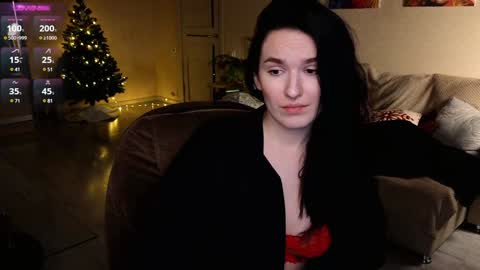 Snapshot of val_manson chatting on December 2024 07:10:01 PM Val online show from December 2024 07:10:01 PM