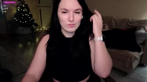 Snapshot of val_manson chatting on January 2025 09:03:01 PM Val online show from January 2025 09:03:01 PM