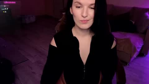 Snapshot of val_manson chatting on January 2025 09:17:02 PM Val online show from January 2025 09:17:02 PM