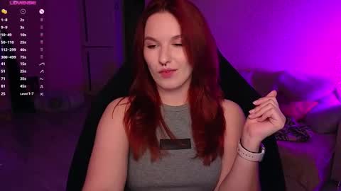 Snapshot of val_manson chatting on September 2025 07:41:02 PM Val online show from September 2025 07:41:02 PM