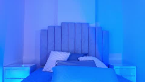 Valentina online show from November 2025 07:27:01 PM