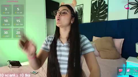 Tifanny  online show from September 2025 07:38:01 PM