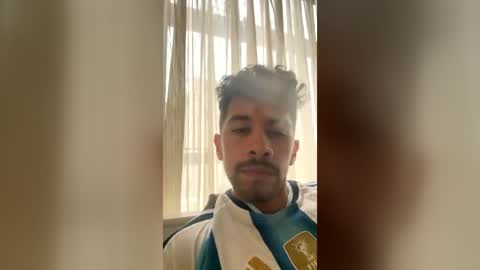Snapshot of valen_fit chatting on July 2026 06:28:01 PM Valentin Fit online show from July 2026 06:28:01 PM